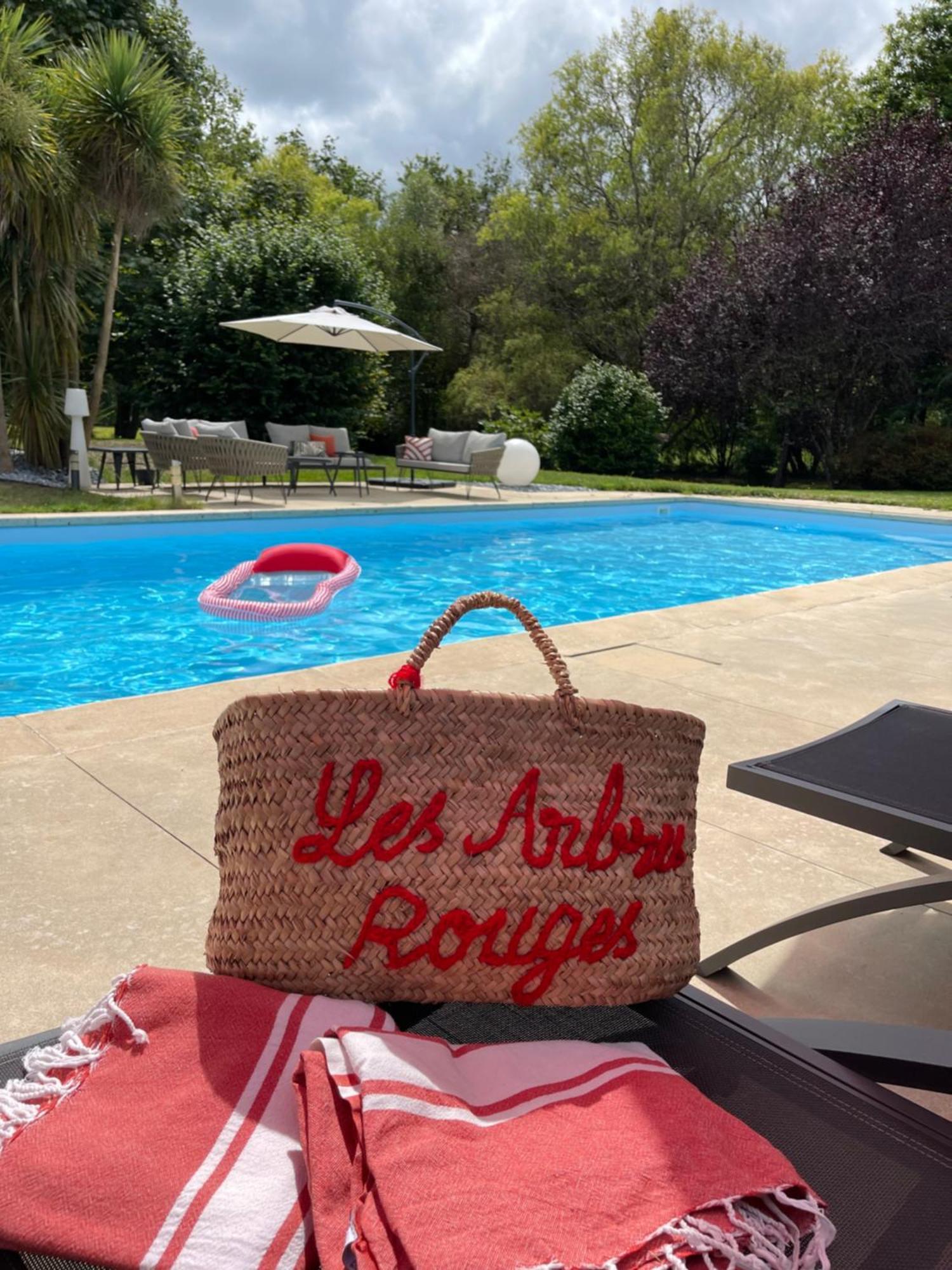 Bed and Breakfast Les Arbres Rouges Sucé Exterior foto